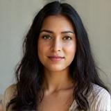 Headshot of artist Isha Singhania.